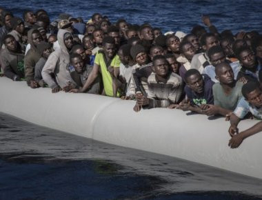 Λιβύη: Διασώθηκαν πάνω από 400 μετανάστες με προορισμό την Ευρώπη